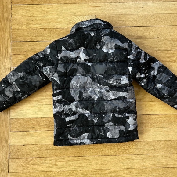 Gerry Winter Coat / Like New / Nike / Adidas - Picture 2 of 4